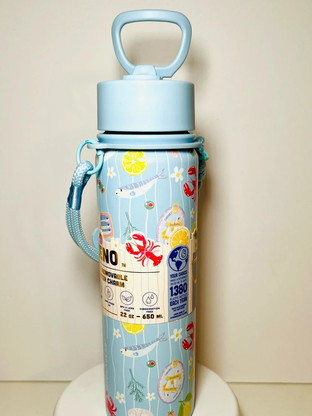 Hydragear 22oz Summer Seafood Flip Top Water Bottle Lobster Charm Rope Handle - Picture 3 of 17